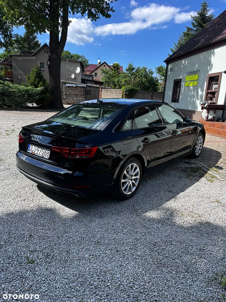 Audi A4 Limousine 35 TFSI S tronic - 3