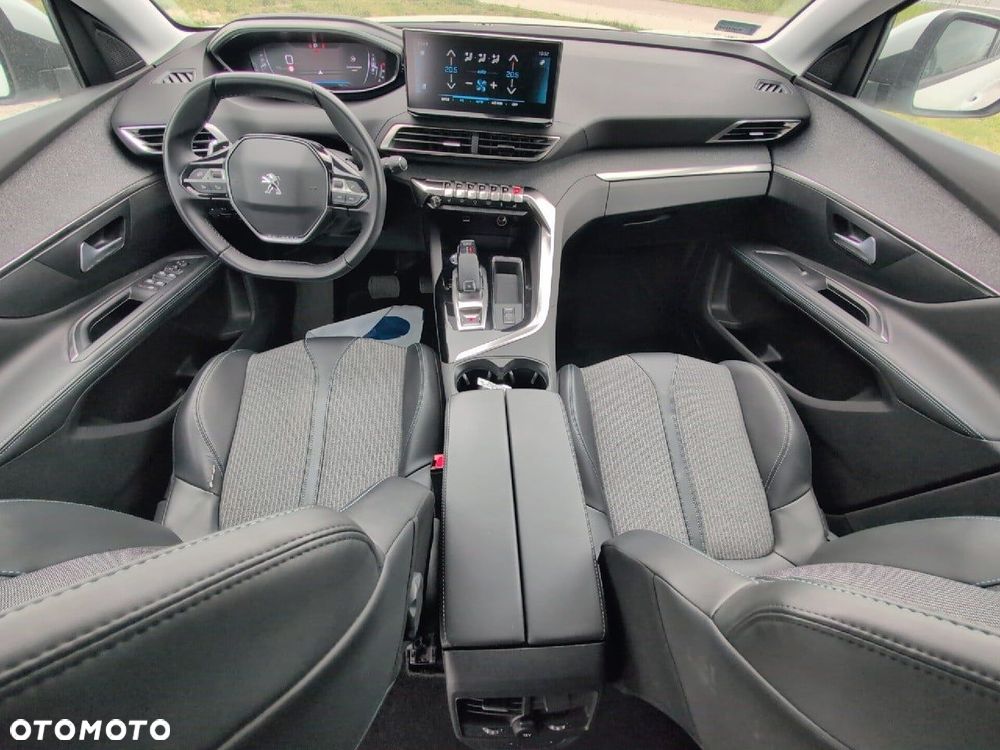Peugeot 5008 1.2 PureTech Allure Pack S&S EAT8 - 9