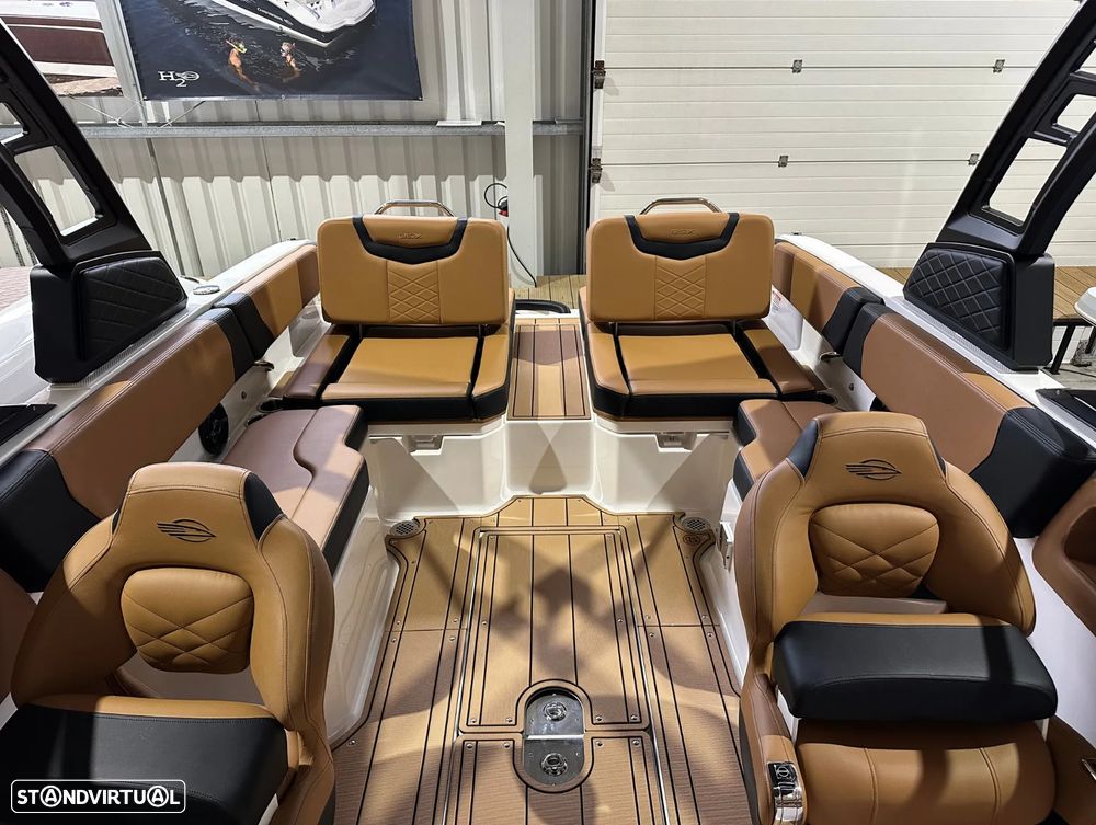 Chaparral 250 OSX - 12