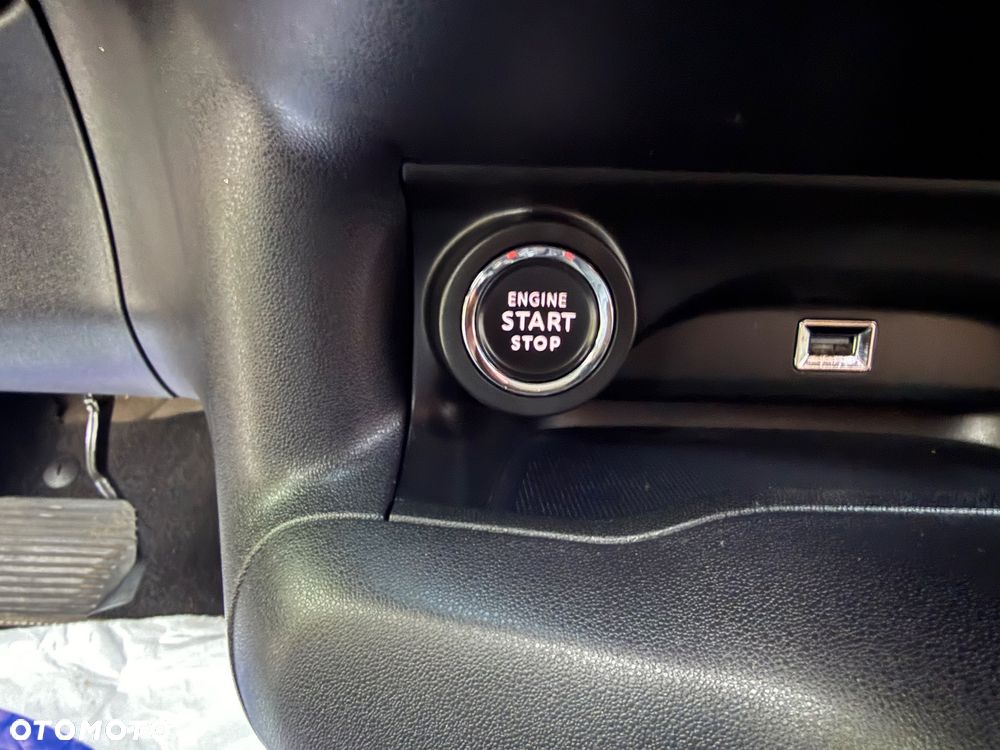 Citroën C4 Cactus 1.2 PureTech GPF Shine S&S EAT6 - 36