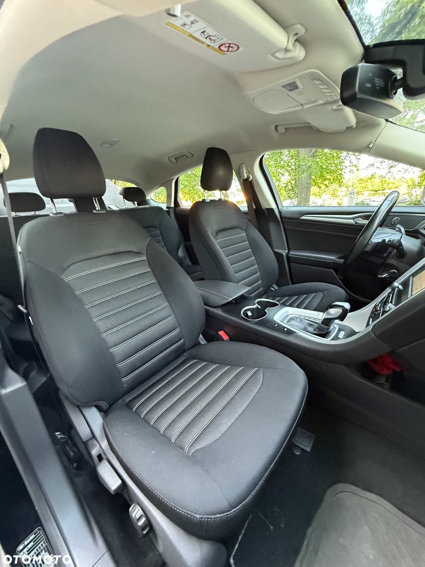 Ford Mondeo 2.0 TDCi Trend PowerShift - 11