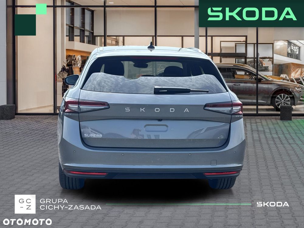 Skoda Superb 2.0 TSI Drive DSG - 5