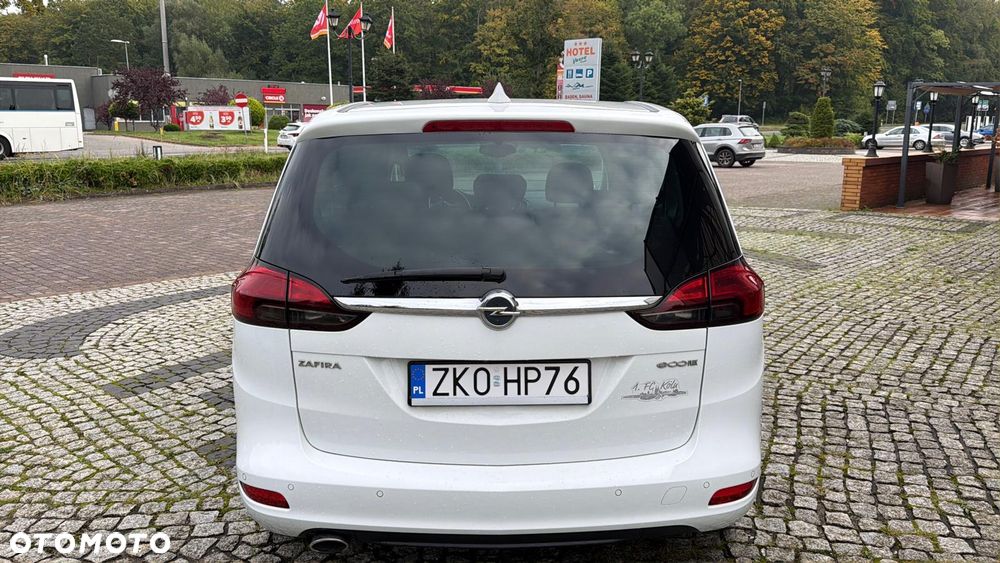 Opel Zafira - 10