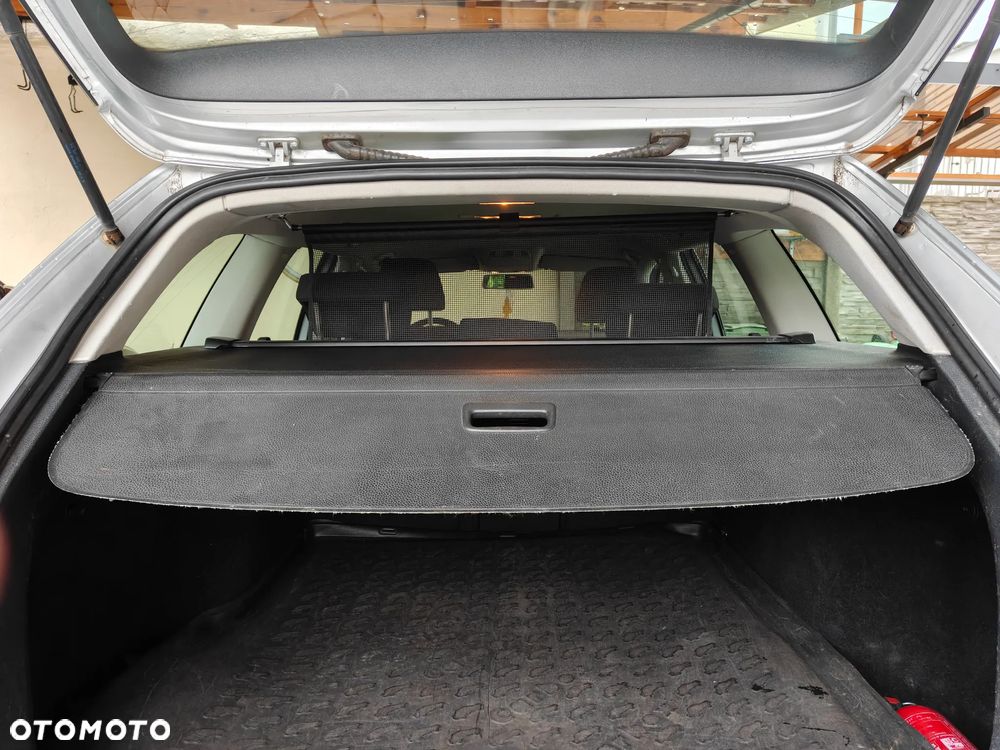 Volkswagen Golf 1.6 TDI Comfortline DSG - 20