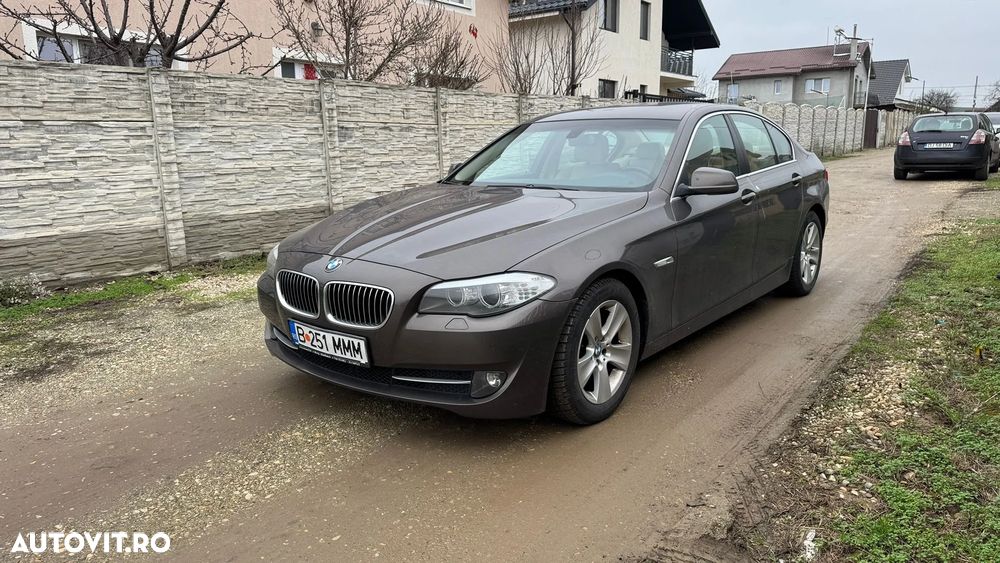 BMW Seria 5 520d Blue Performance - 3