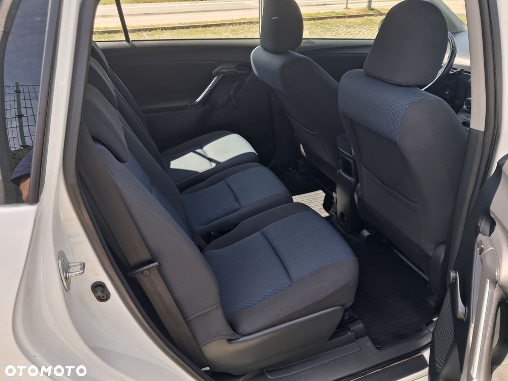 Toyota Verso 1.6 D-4D Active EU6 - 10