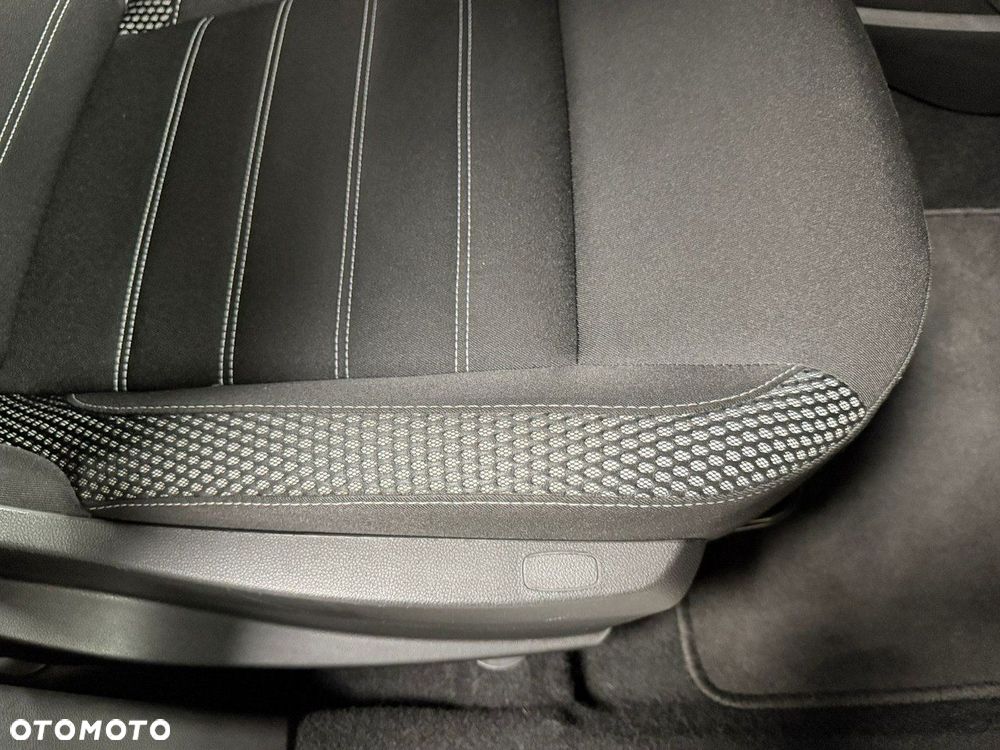 Dacia Duster 1.6 SCe Prestige - 37