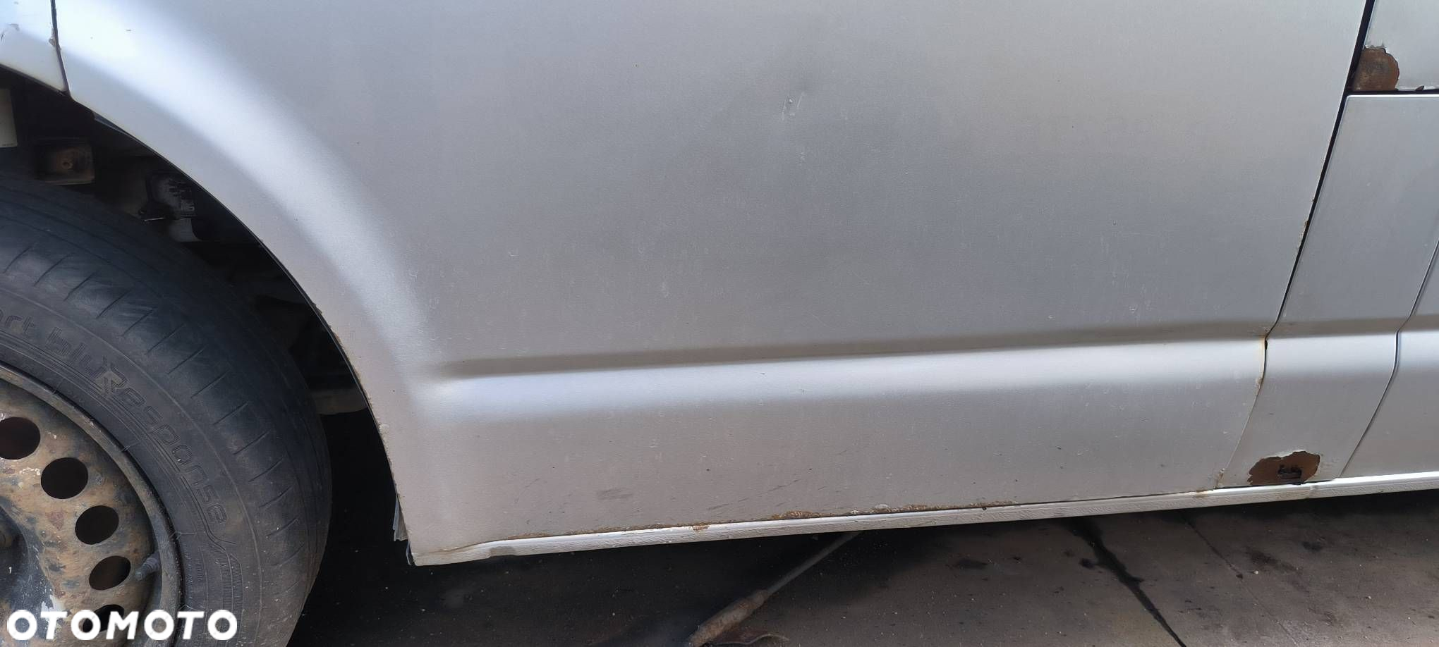 DRZWI LEWE PRZÓD VOLKSWAGEN TRANSPORTER T5 CARAVELLE - 2