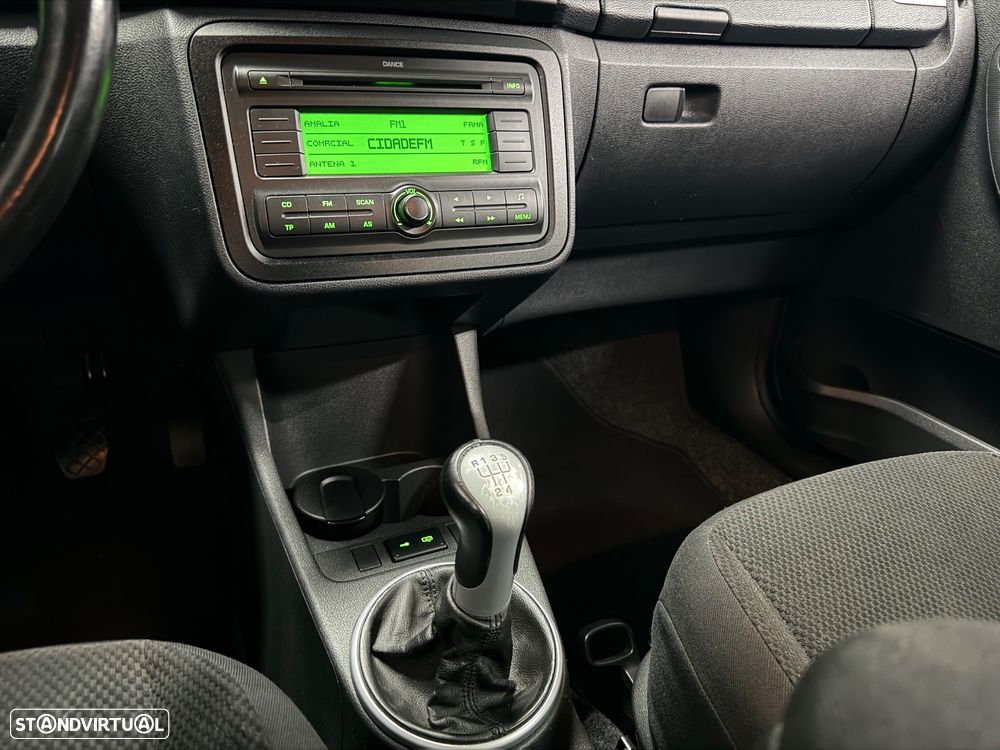 Skoda Fabia 1.2 HTP Sport - 19