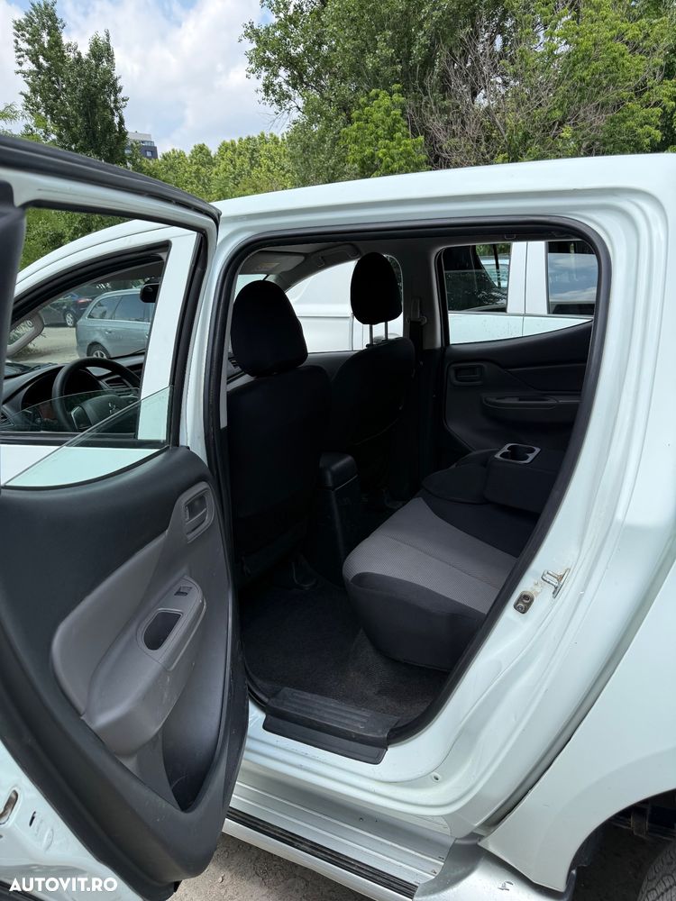 Mitsubishi L200 Double Cab M/T Intense - 14