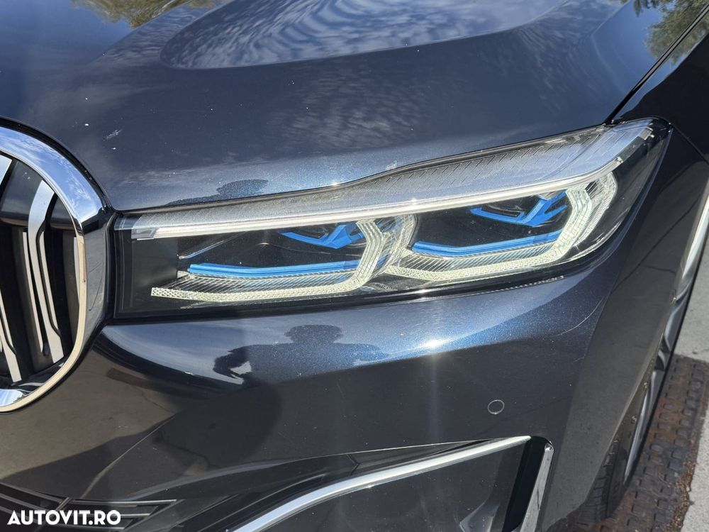 BMW Seria 7 745e - 10