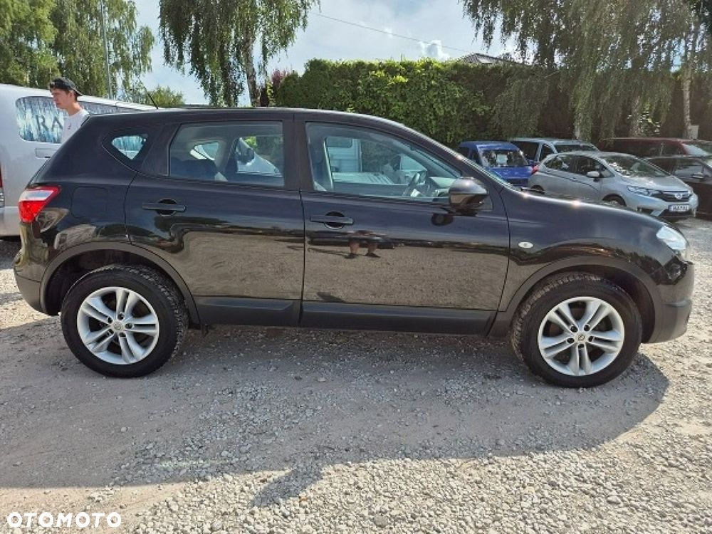 Nissan Qashqai - 15