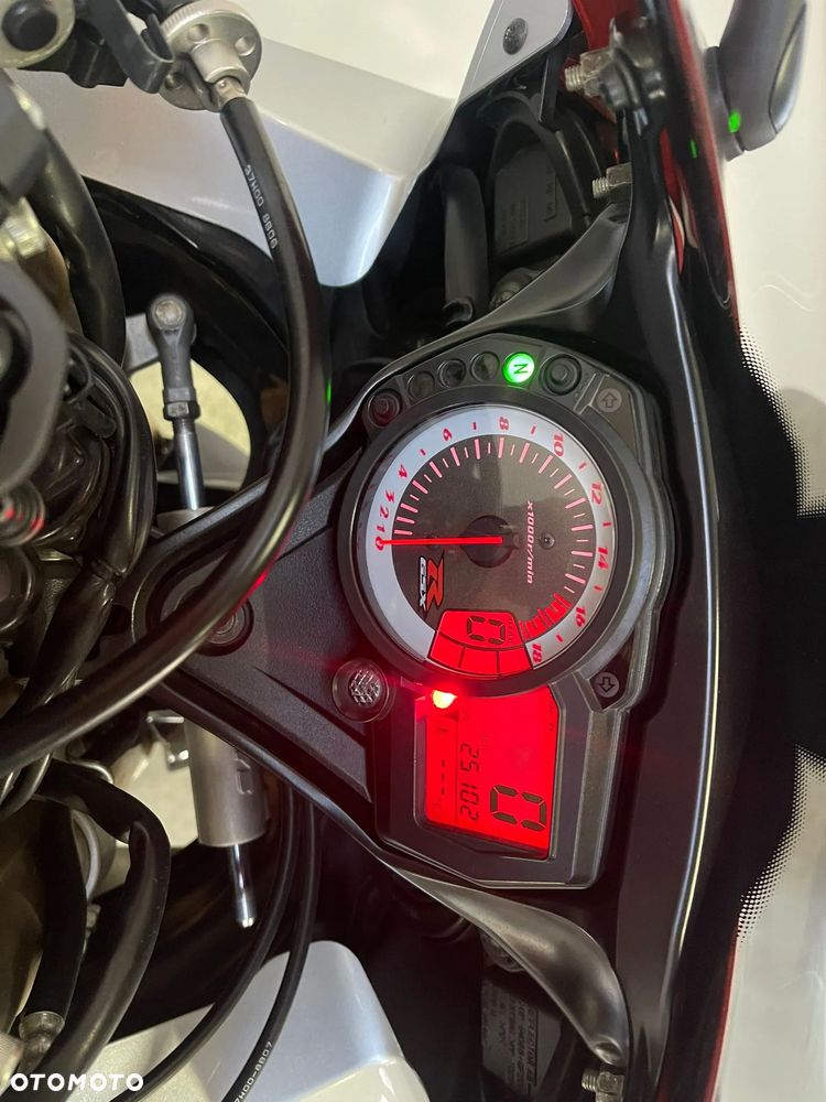 Suzuki GSX-R - 14