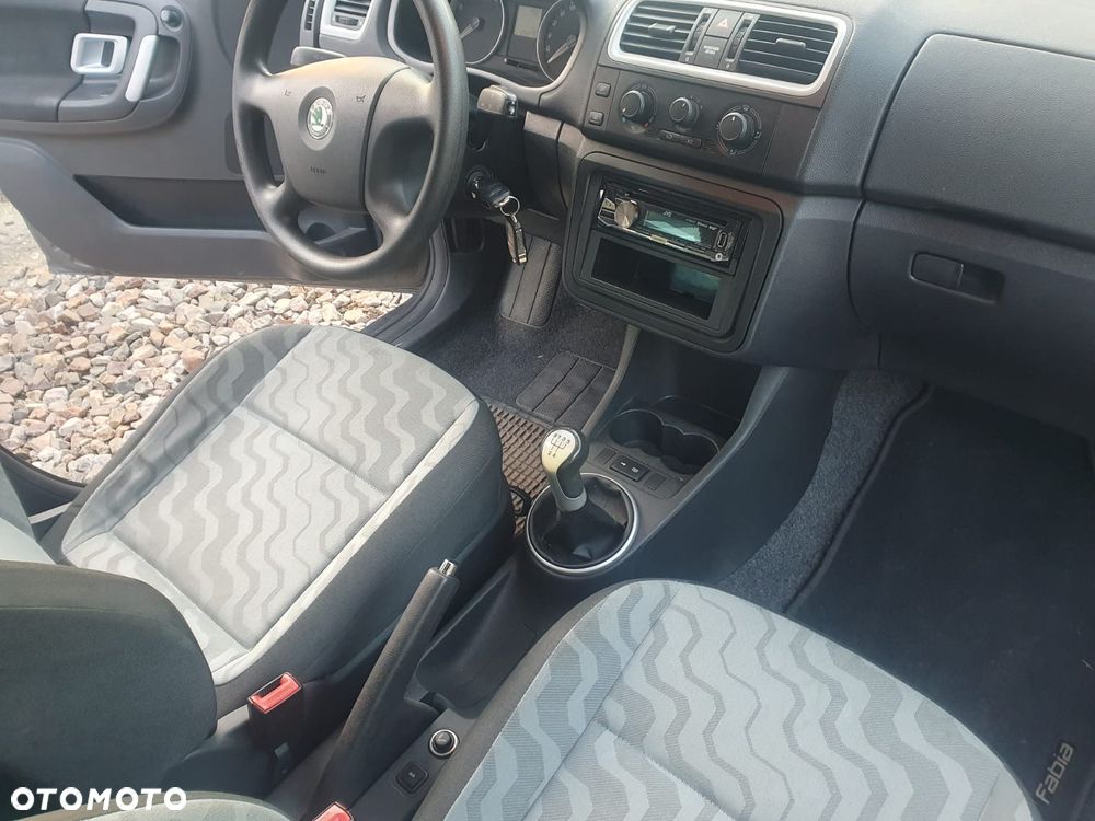 Skoda Fabia - 4