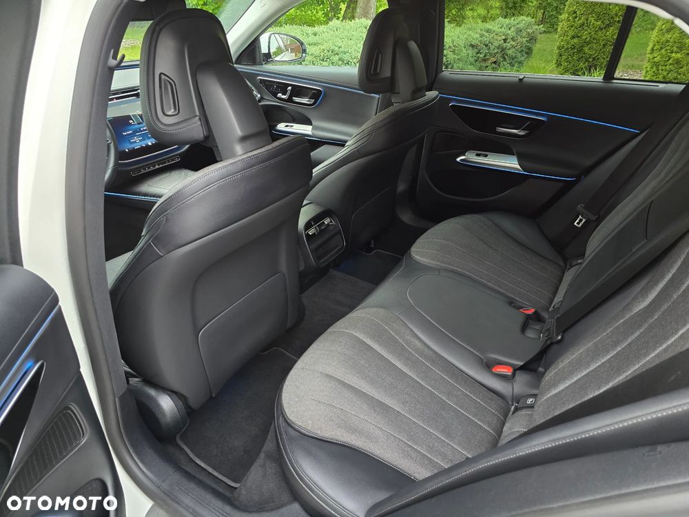 Mercedes-Benz Klasa E 300 de 4-Matic Avantgarde - 15