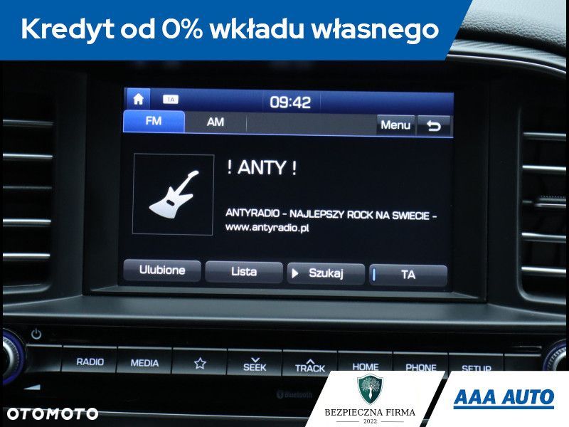 Hyundai Elantra - 13