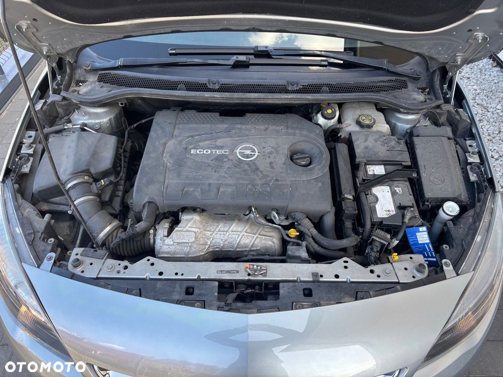 Opel Astra 2.0 CDTI DPF Active - 11