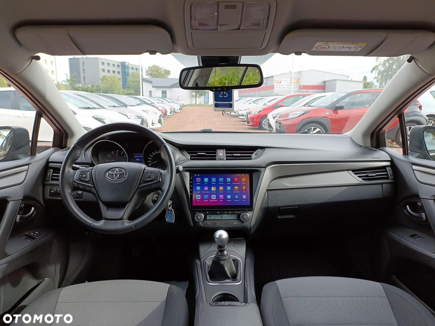 Toyota Avensis 1.8 Active - 15