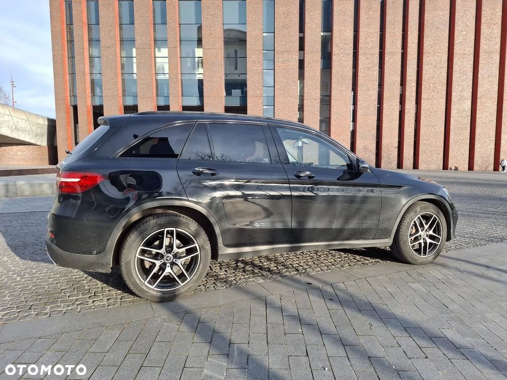 Mercedes-Benz GLC - 16