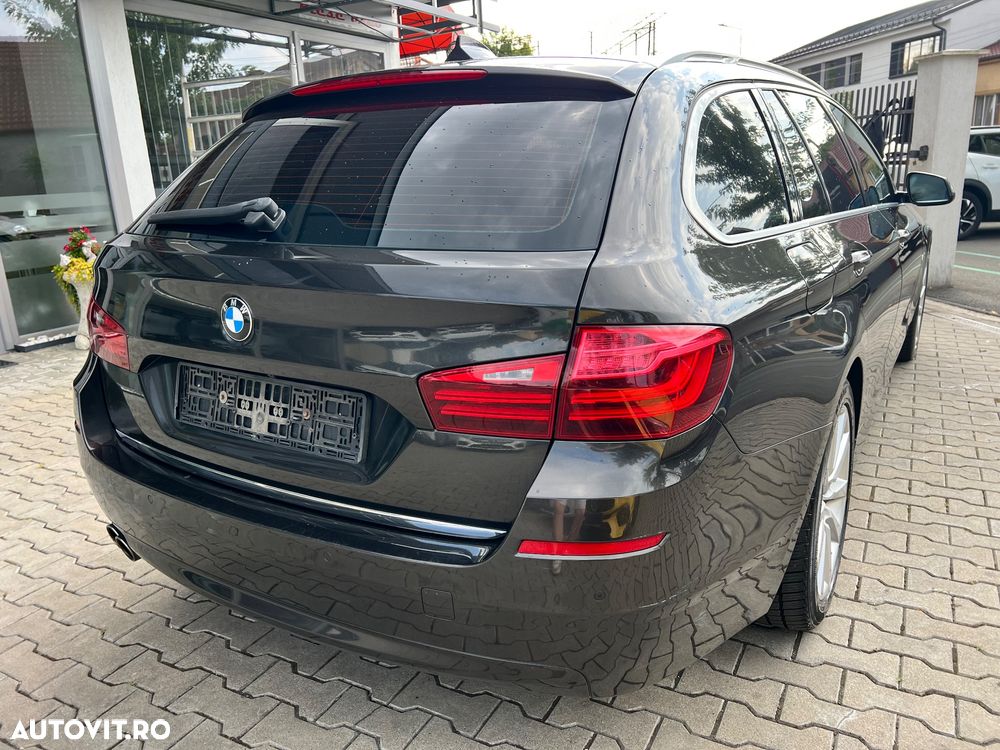 BMW Seria 5 520d xDrive Touring Aut. Luxury Line - 11