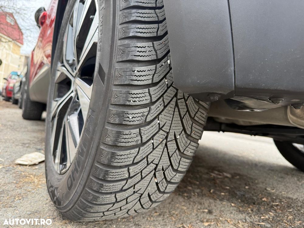 Renault Captur MHEV 140 EDC Techno - 13