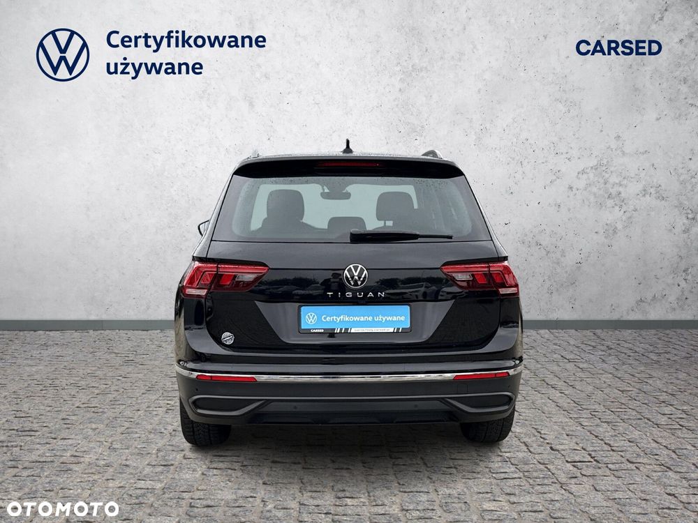 Volkswagen Tiguan - 4