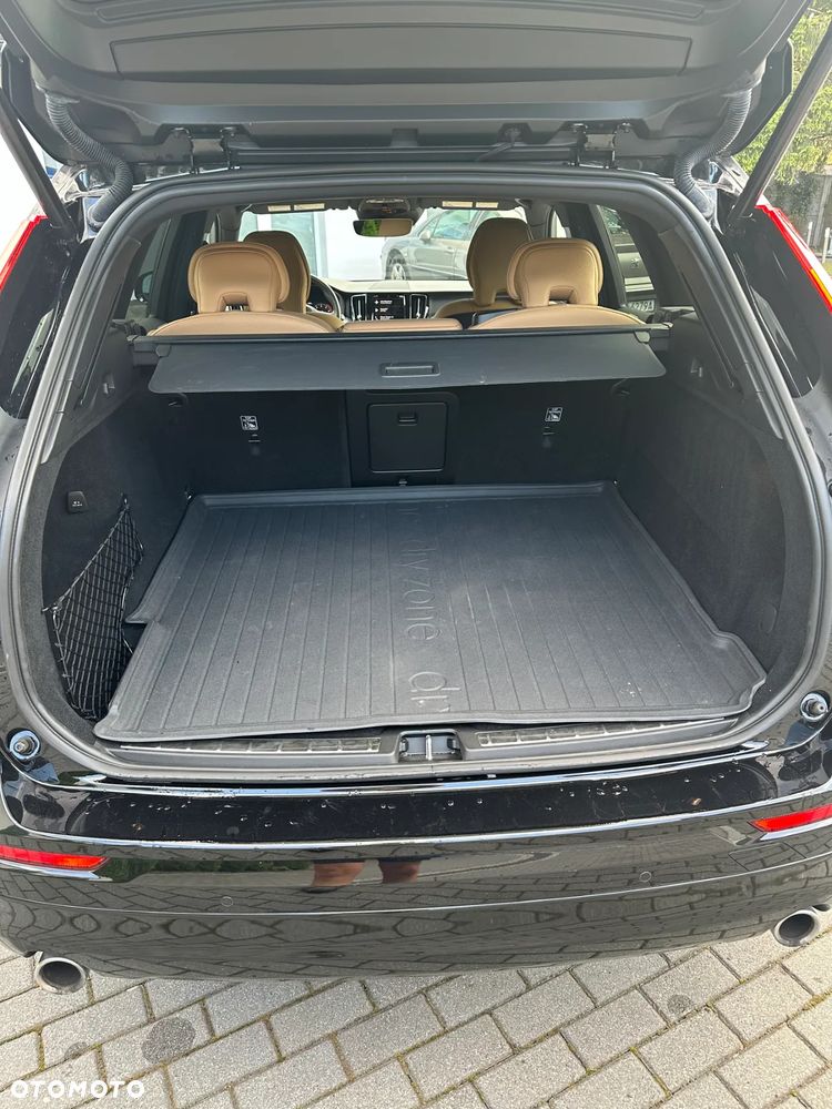 Volvo XC 60 - 8
