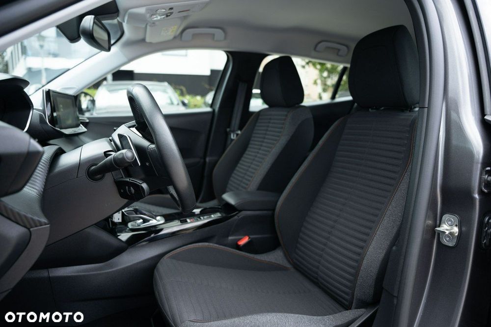 Peugeot 2008 - 9