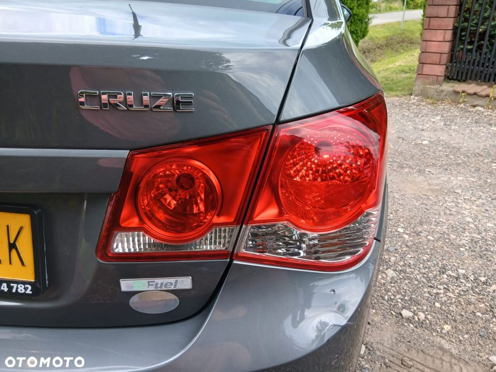 Chevrolet Cruze 1.8 LT+ - 15