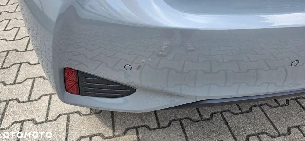 Toyota Yaris Hybrid 100 Dynamic EU6 - 8