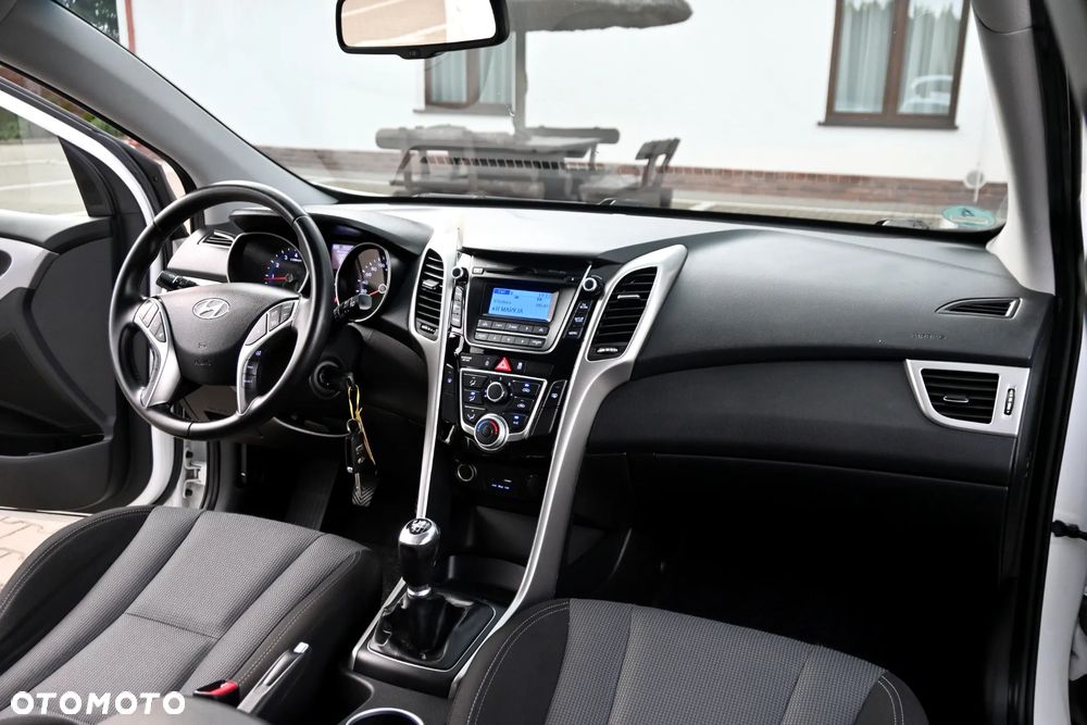 Hyundai i30 1.4 BlueDrive Comfort - 25