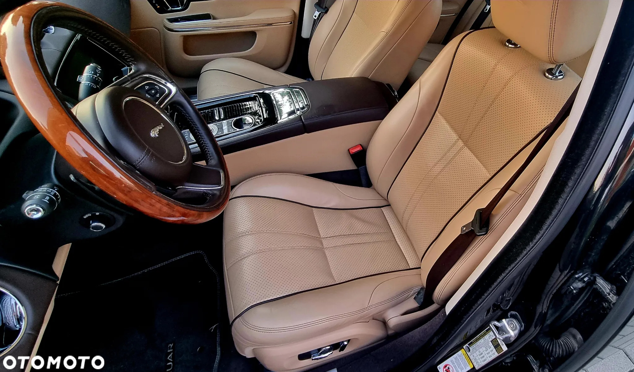 Jaguar XJ 3.0 V6 Kompressor AWD R-Sport - 12