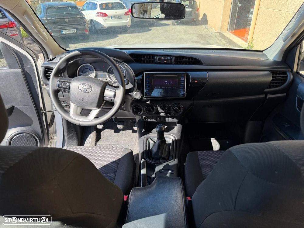 Toyota Hilux 2020 photo 4