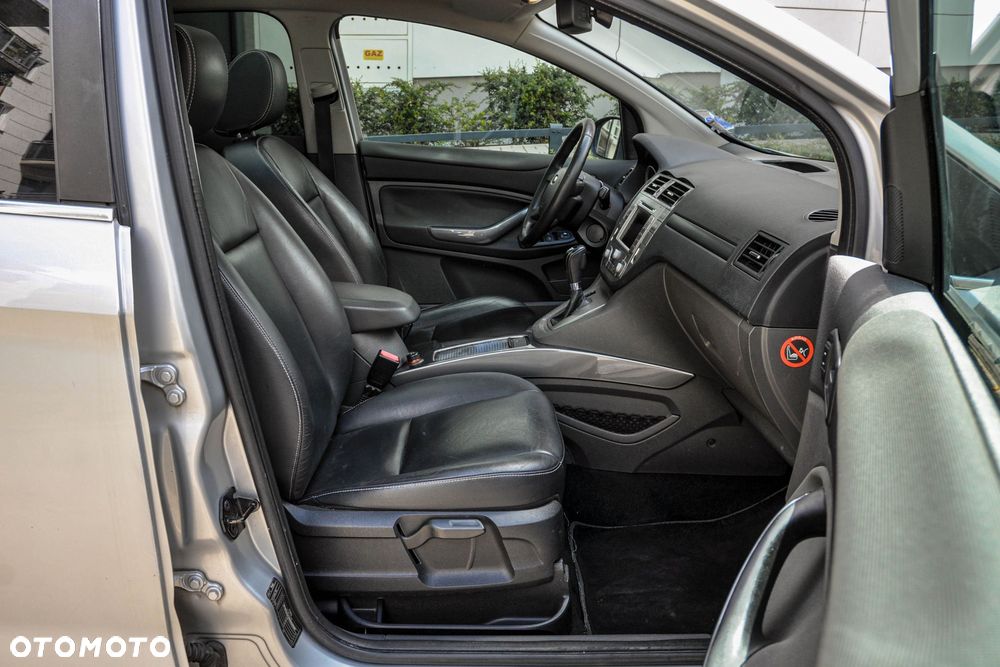 Ford Kuga 2.0 TDCi 4x4 Titanium - 11