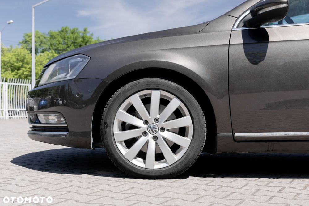 Volkswagen Passat 2.0 TDI DSG BlueMotion Technology Exclusive - 5