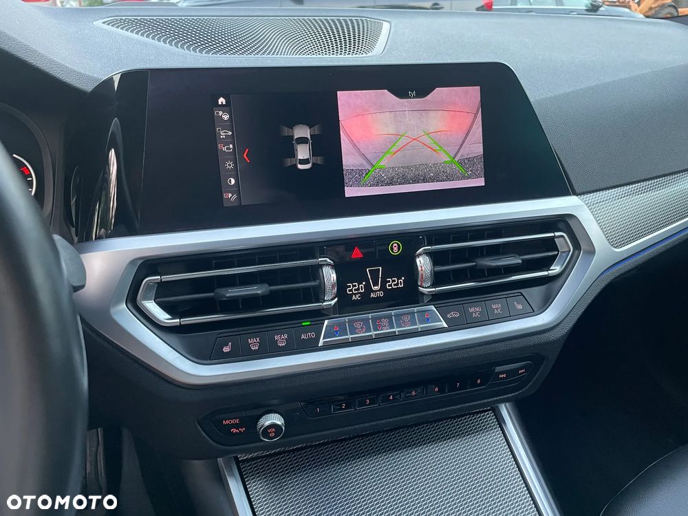 BMW Seria 3 320d Edition M Sport Shadow - 29
