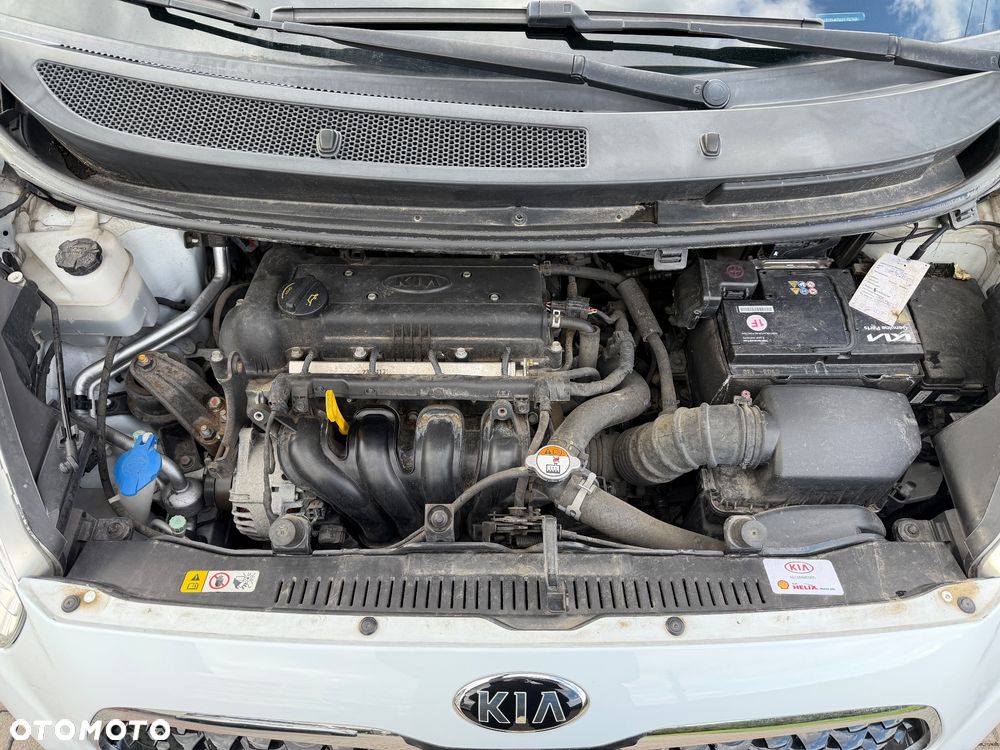 Kia Venga 1.4 CVVT Titanium Collection - 9