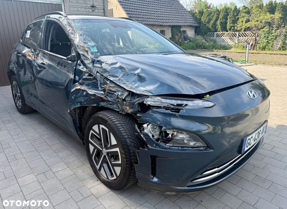 Hyundai Kona Premium - 8