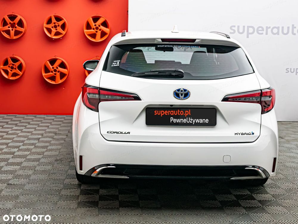 Toyota Corolla 1.8 Hybrid Comfort - 23