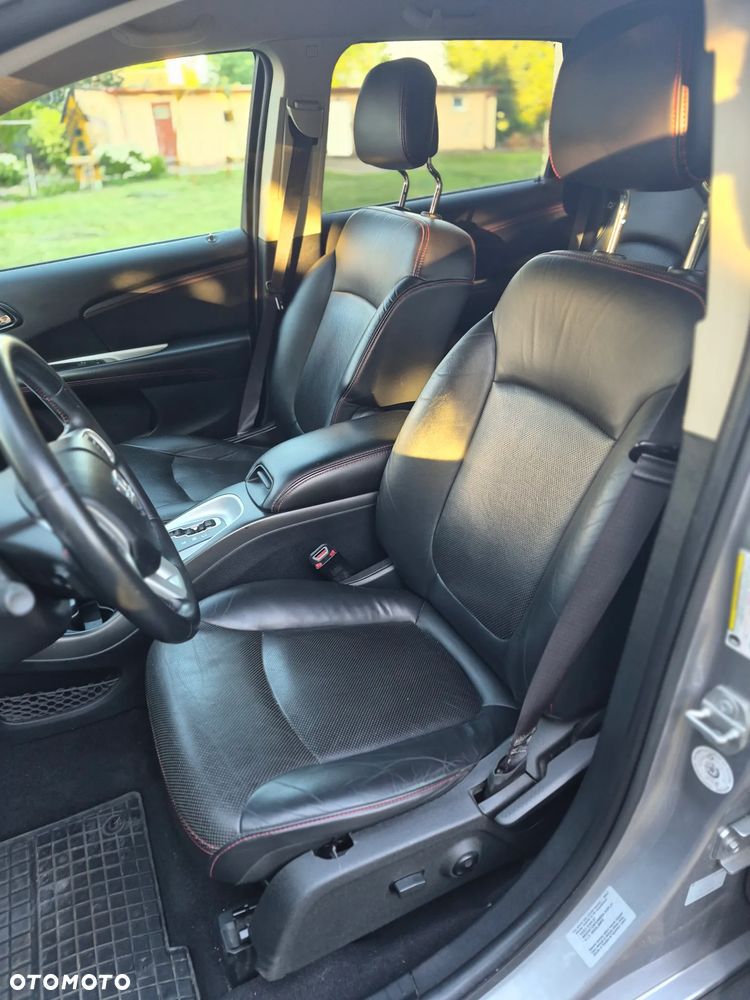 Dodge Journey - 10