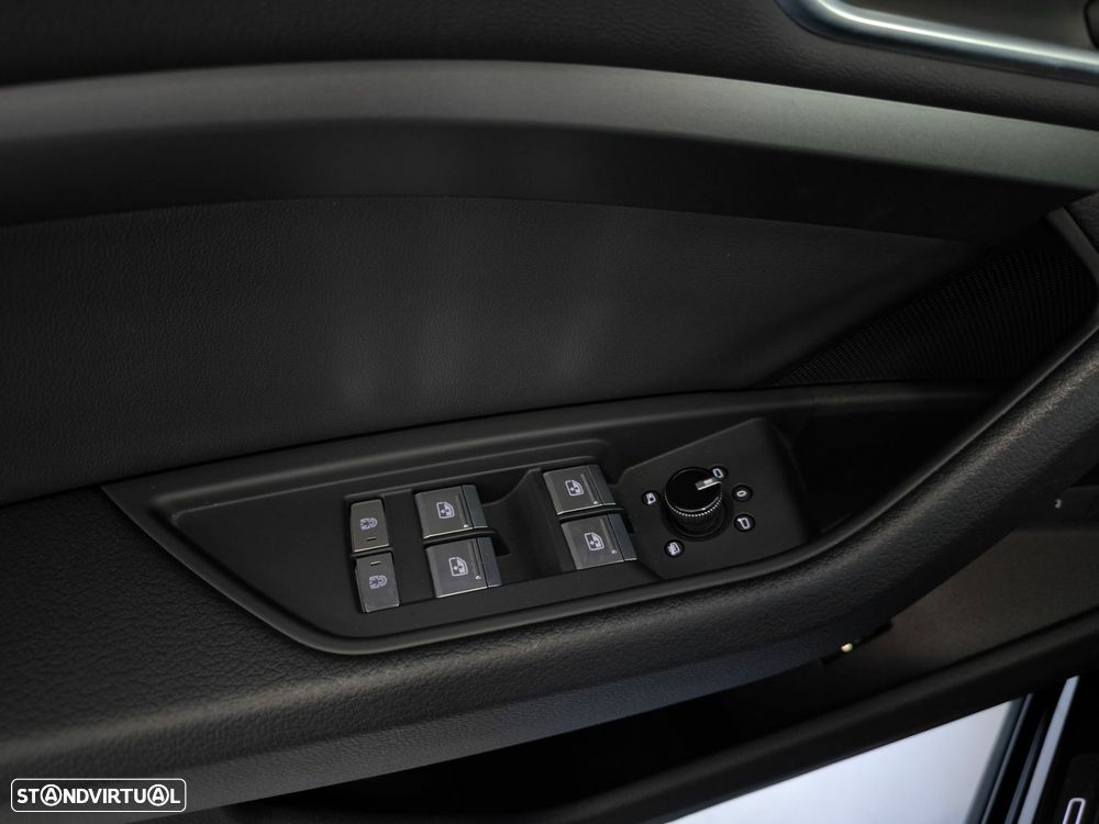 Audi e-tron Sportback 55 quattro S line - 25