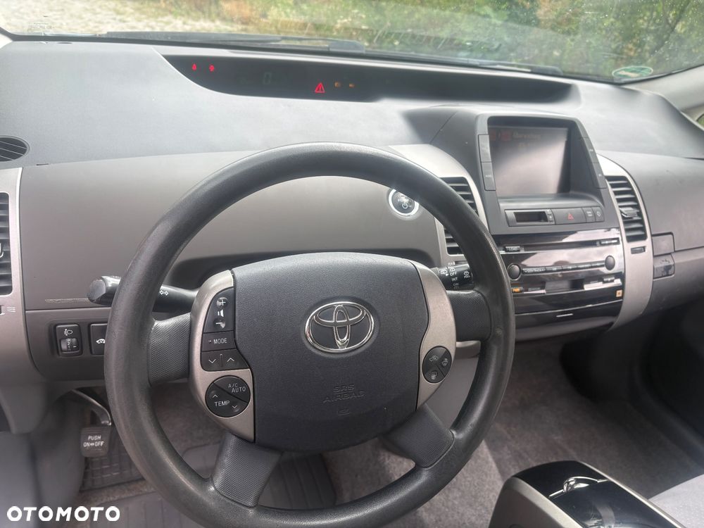 Toyota Prius 1.5 VVT-i Prestige - 14