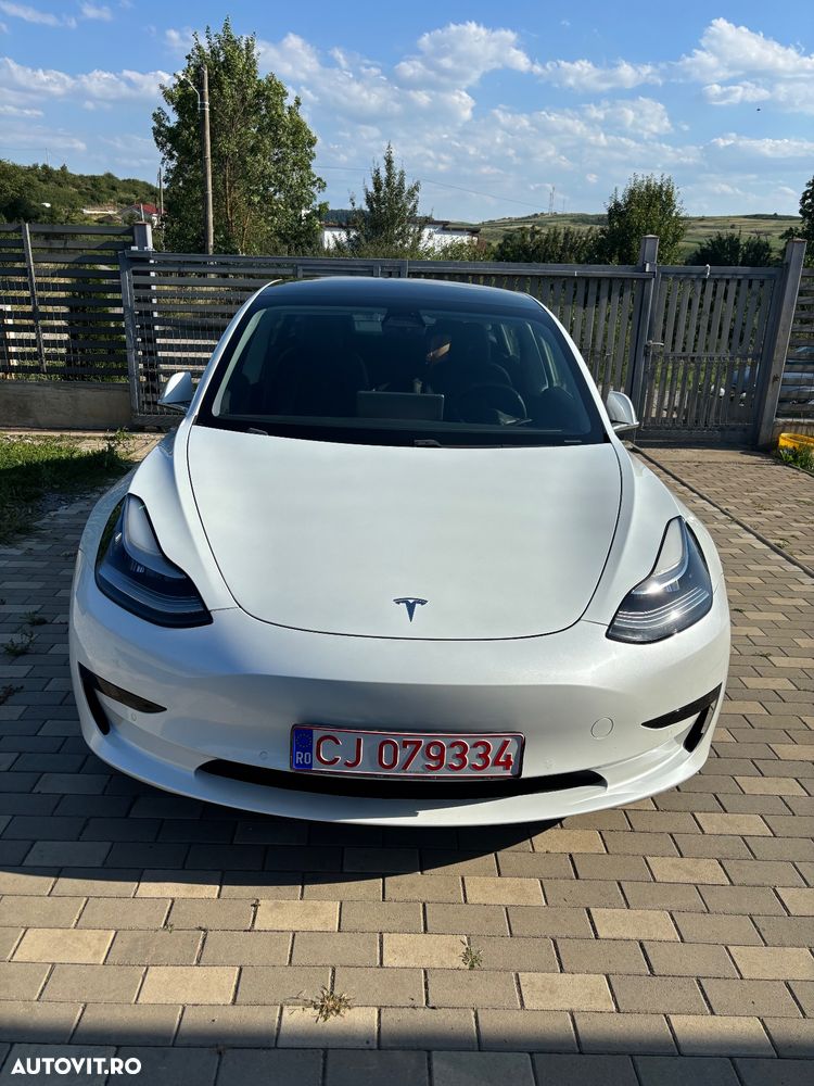 Tesla Model 3 - 2