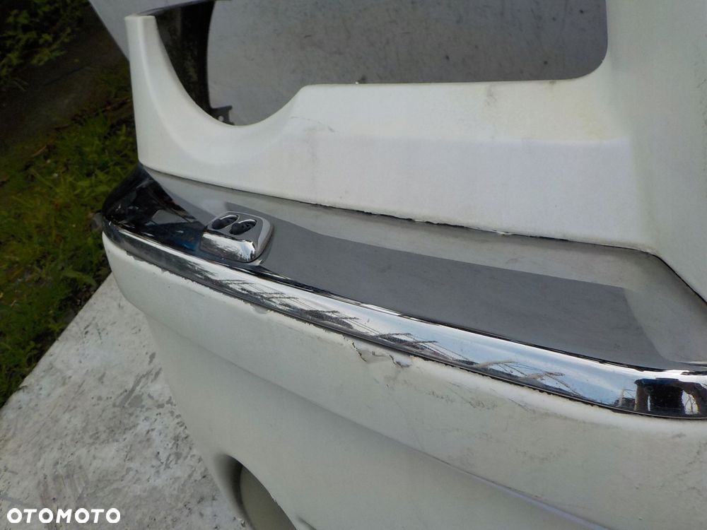 381 CHRYSLER 300 C ZDERZAK PRZÓD PRZEDNI - 11