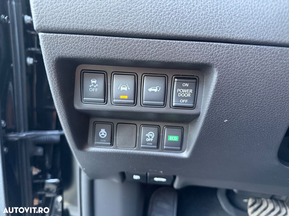Nissan X-Trail 2.0 dCi ALL-MODE 4x4i Xtronic Tekna - 39