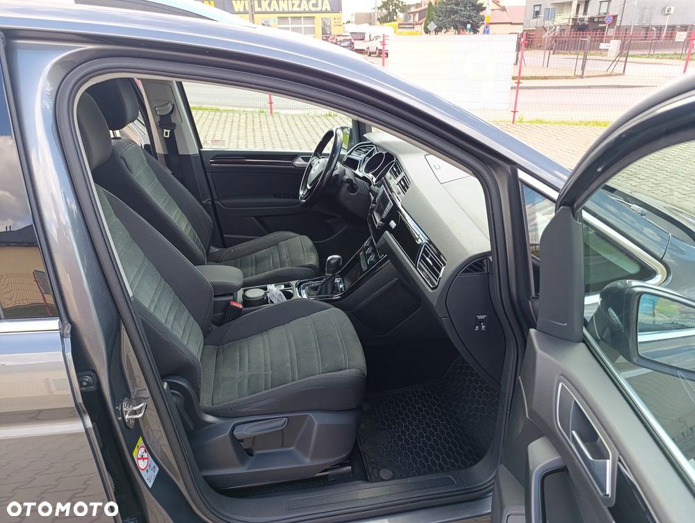 Volkswagen Touran 2.0 TDI BMT Comfortline DSG - 22