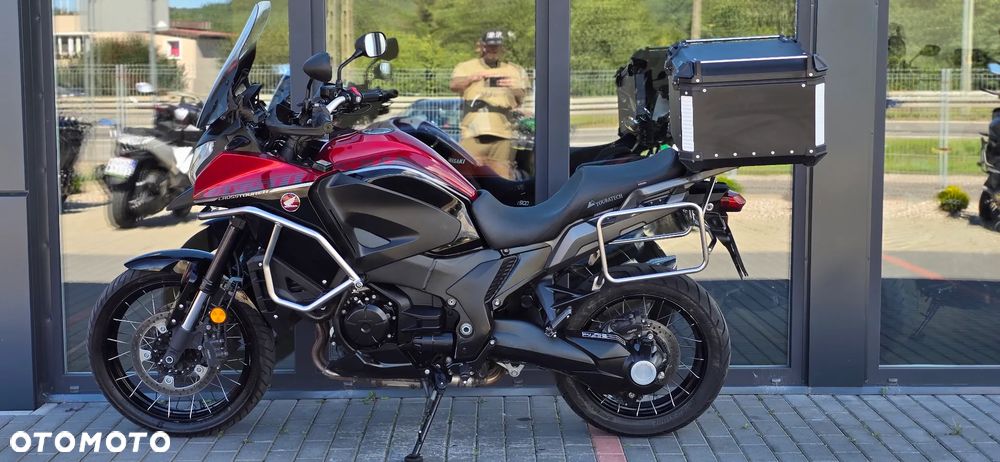 Honda VFR - 24