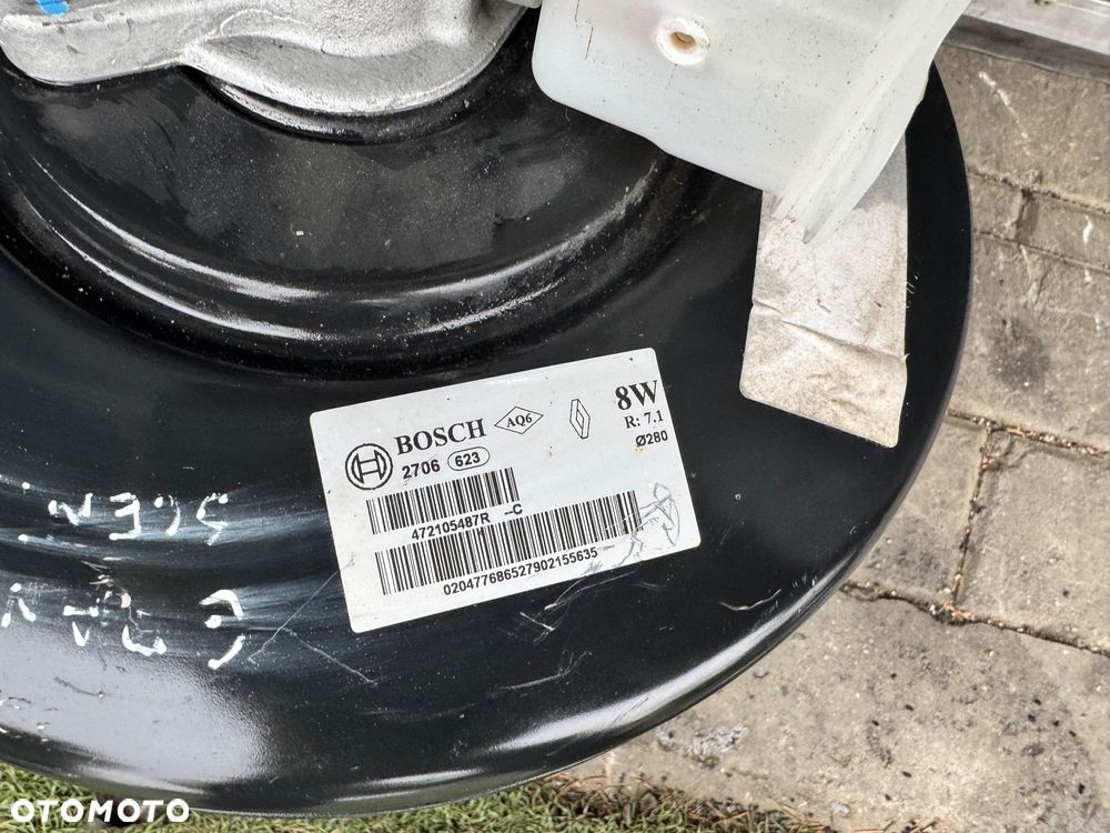 Serwo pompa hamulcowa RENAULT SCENIC IV 472105487R - 2