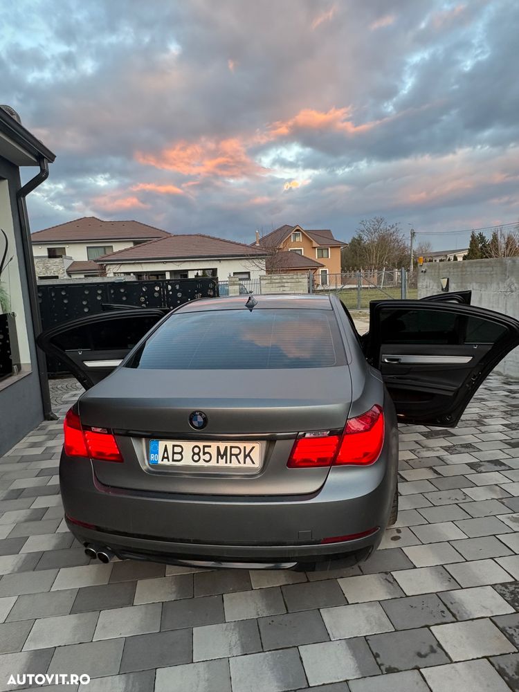 BMW Seria 7 730d BluePerformance Edition Exclusive - 2