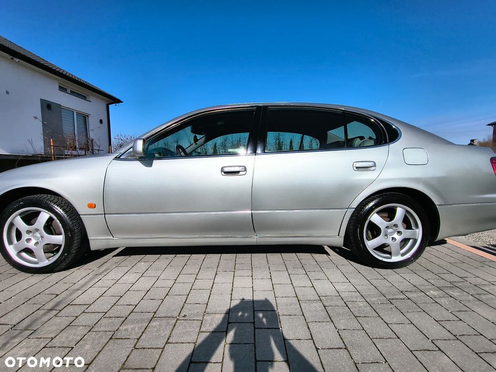 Lexus GS - 9